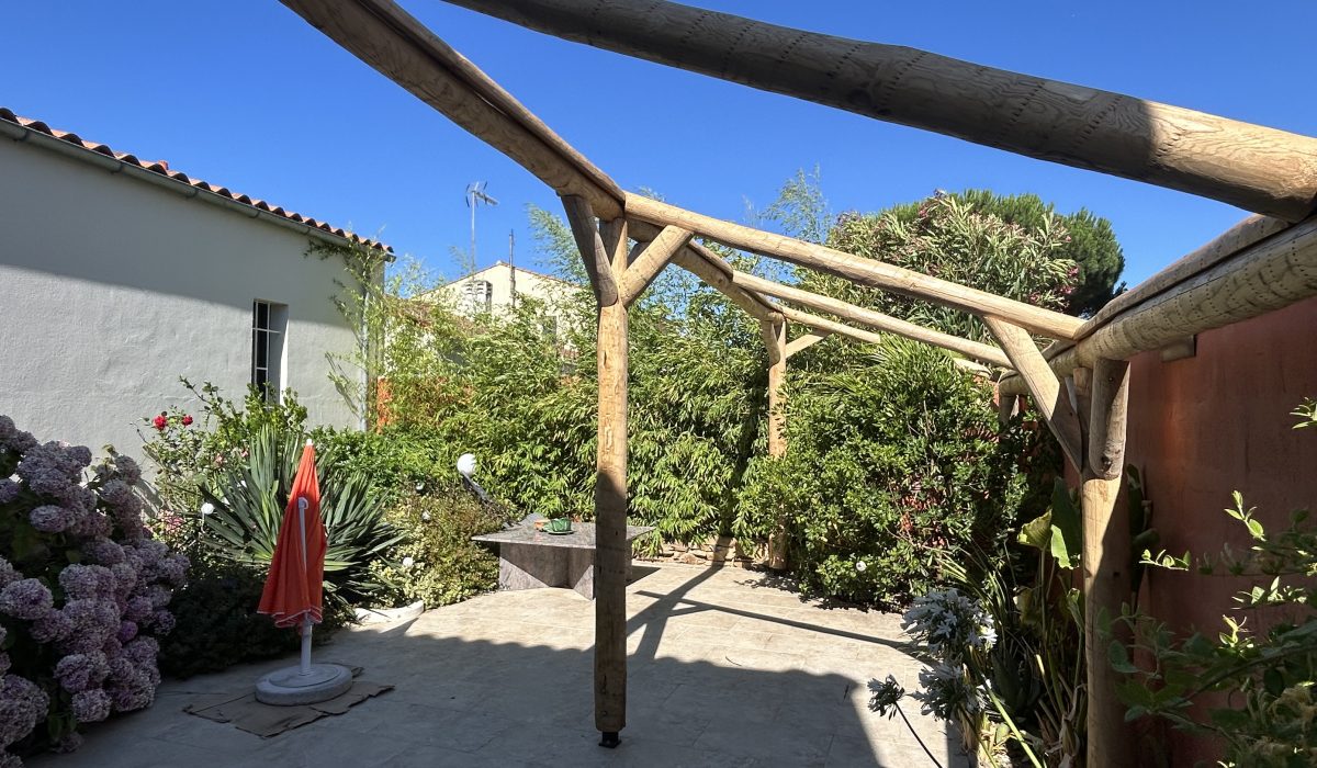 Pergola châtaignier