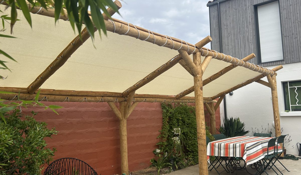Pergola et ses voiles d'ombrage